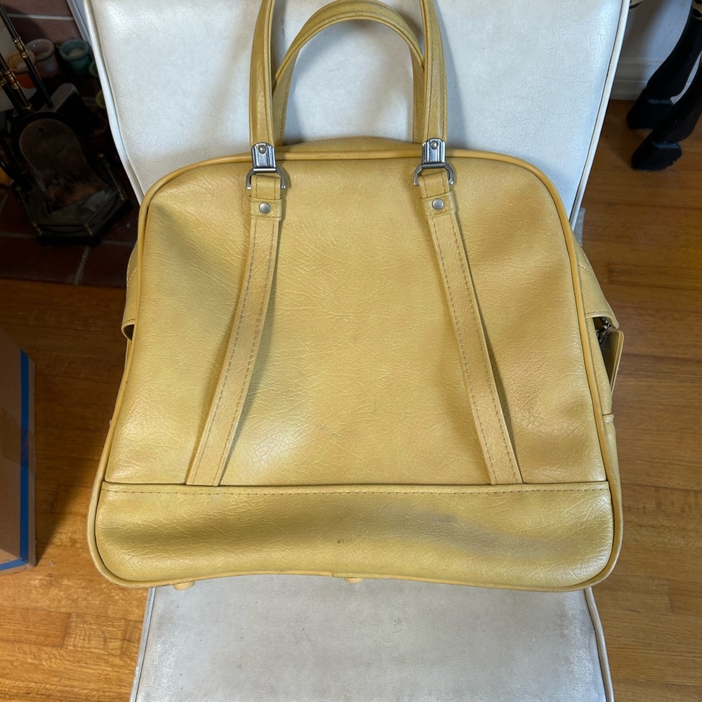 1960’s Vintage American Tourister luggage tote carry on.